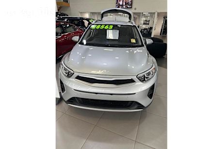 Silver 2025 Kia Stonic SUV S F