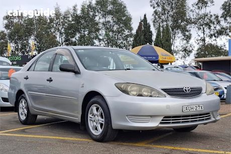 Silver 2005 Toyota Camry Sedan Altise