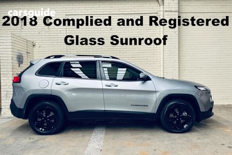 Grey 2018 Jeep Cherokee Wagon Night Eagle (4X4)