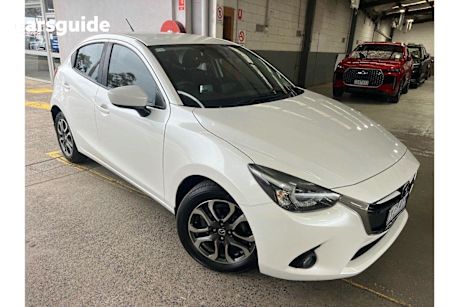 White 2016 Mazda Mazda2 Hatch GENKI F