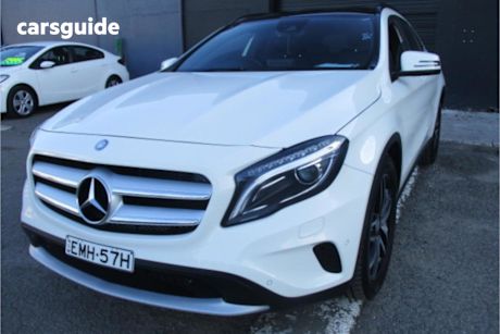 White 2017 Mercedes-Benz GLA180 Wagon