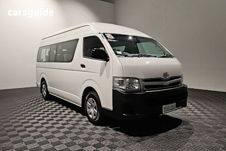 White 2011 Toyota Hiace Bus Commuter