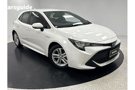 White 2022 Toyota Corolla Hatchback Ascent Sport Hybrid