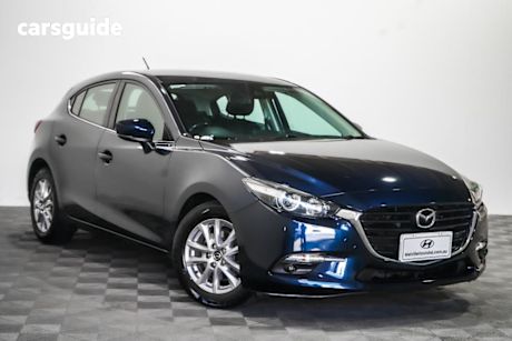Blue 2016 Mazda 3 Hatchback Maxx