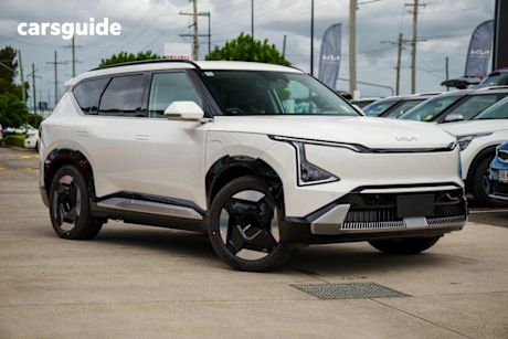 White 2025 Kia EV5 Wagon Earth AWD LR Black