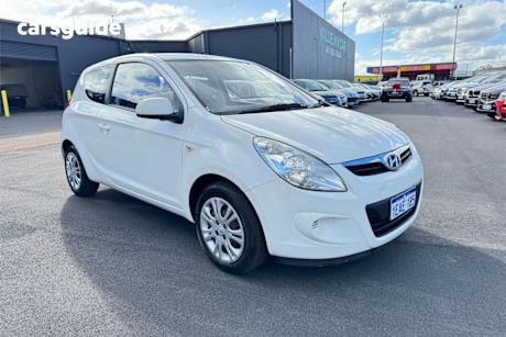 White 2012 Hyundai I20 Hatchback Active