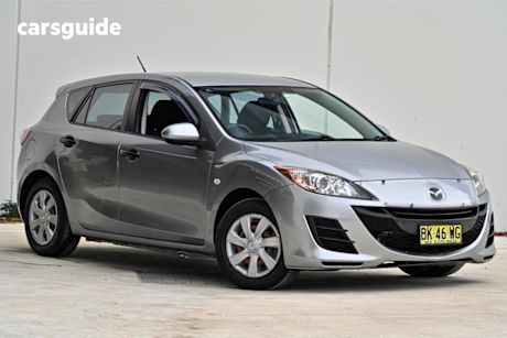 Silver 2011 Mazda 3 Hatchback NEO
