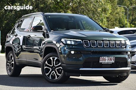 Green 2022 Jeep Compass Wagon Limited (4X4)