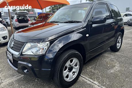 Black 2010 Suzuki Grand Vitara Wagon (4X4)