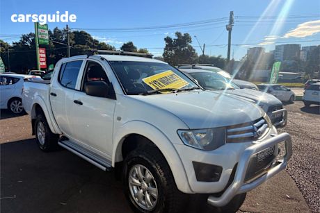 White 2013 Mitsubishi Triton Double Cab Utility GLX (4X4)