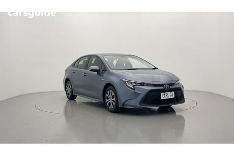 2021 Toyota Corolla Sedan Ascent Sport (hybrid)