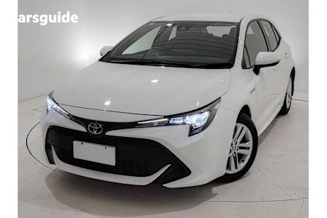White 2021 Toyota Corolla Hatch ASCENT SPORT HYBRID F