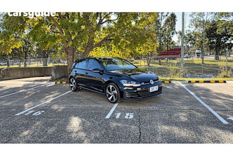 2017 Volkswagen Golf Hatchback GTI