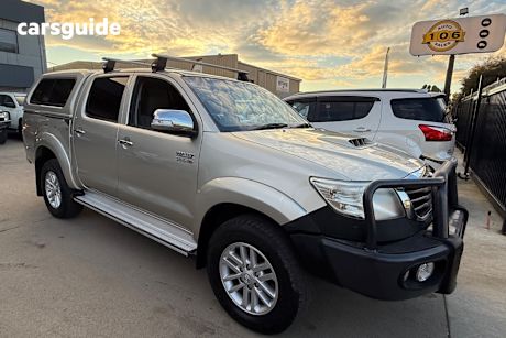 Silver 2013 Toyota Hilux Dual Cab Pick-up SR5 (4X4)