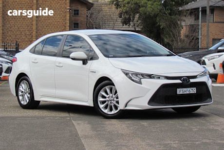 White 2022 Toyota Corolla Sedan Ascent Sport Hybrid