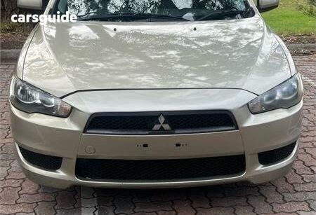 Gold 2007 Mitsubishi Lancer Sedan ES