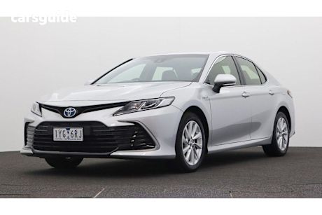 Silver 2023 Toyota Camry Sedan ASCENT F