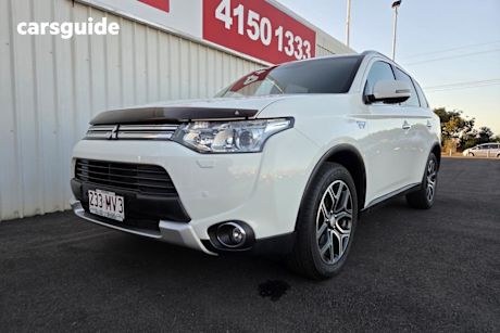 White 2014 Mitsubishi Outlander Wagon Aspire Phev Hybrid
