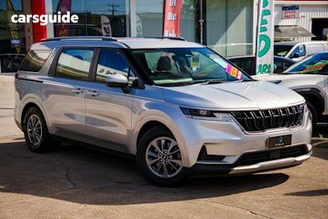 Silver 2022 Kia Carnival Wagon S