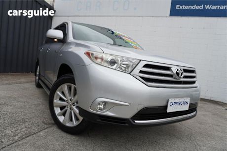 Silver 2013 Toyota Kluger Wagon Grande (fwd)