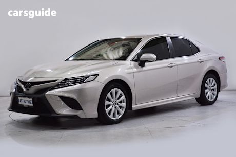 Grey 2018 Toyota Camry Sedan Ascent Sport