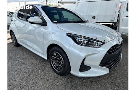 White 2023 Toyota Yaris Hatch ASCENT SPORT F
