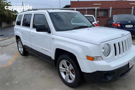 White 2014 Jeep Patriot Wagon Sport (4X2)