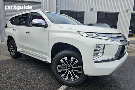 White 2022 Mitsubishi Pajero Sport Wagon Exceed (4WD) 7 Seat