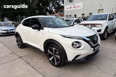 White 2021 Nissan Juke Hatchback ST-L