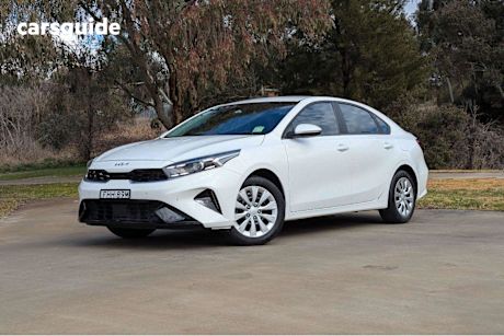 White 2022 Kia Cerato Sedan S