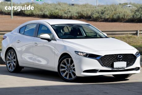 White 2025 Mazda 3 Sedan G20 Evolve