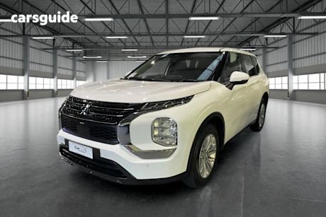 White 2021 Nissan Navara Dual Cab Pick-up SL (4X4)