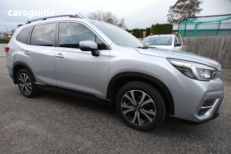 Silver 2019 Subaru Forester Wagon 2.5I Premium (awd)