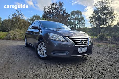 Grey 2014 Nissan Pulsar Sedan ST