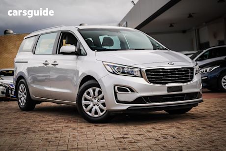 Silver 2019 Kia Carnival Wagon S