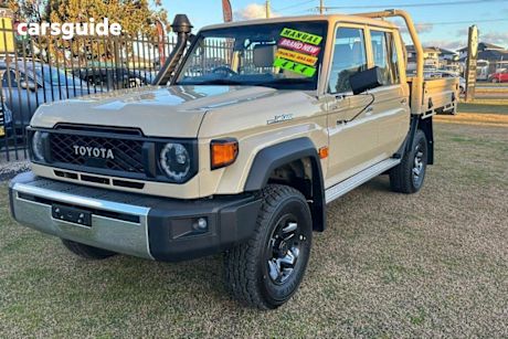 Beige 2025 Toyota Landcruiser OtherCar GXL 79 V8 MANUAL DOUBLE CAB