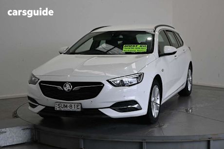 White 2019 Holden Commodore Sportswagon LT