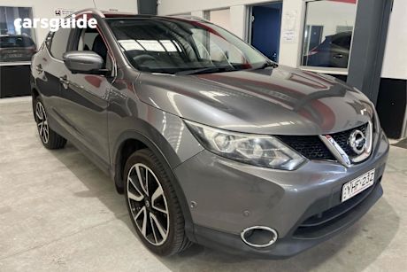 Grey 2017 Nissan Qashqai Wagon TI (4X2)