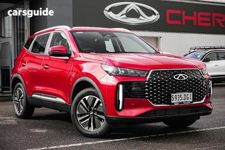 Red 2025 Chery Tiggo 4 PRO Wagon Ultimate