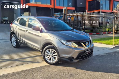 Grey 2015 Nissan Qashqai Wagon ST (4X2)