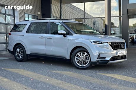 Silver 2022 Kia Carnival Wagon S