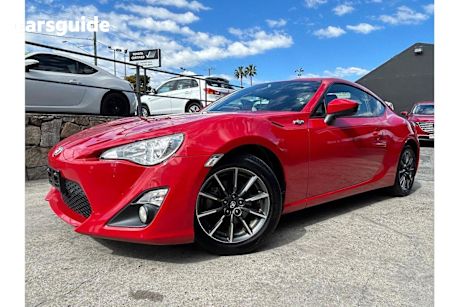 Red 2015 Toyota 86 Coupe GT R