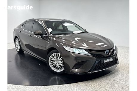 Bronze 2020 Toyota Camry Sedan SL F