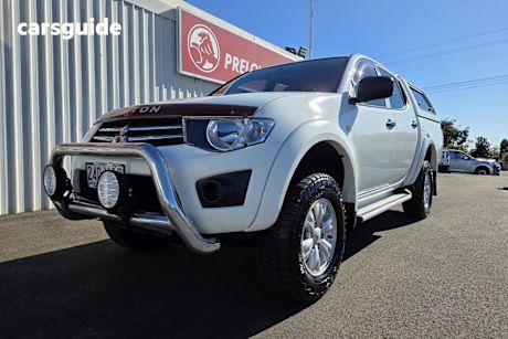 White 2014 Mitsubishi Triton Double Cab Utility GLX (4X4)
