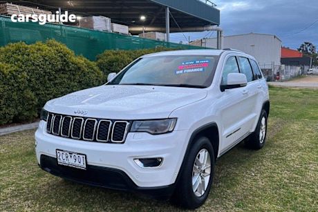 White 2016 Jeep Grand Cherokee Wagon Laredo 4x2