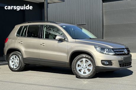 Brown 2013 Volkswagen Tiguan Wagon 132 TSI Pacific