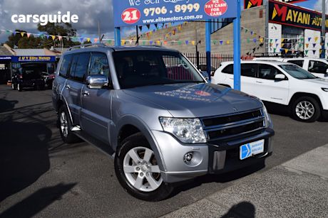 Silver 2011 Mitsubishi Pajero Wagon GLX LWB (4X4)