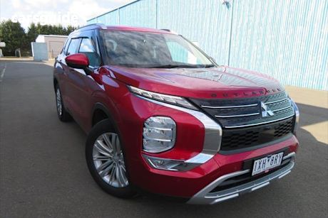 Red 2023 Mitsubishi Outlander Wagon LS 7 Seat (awd)