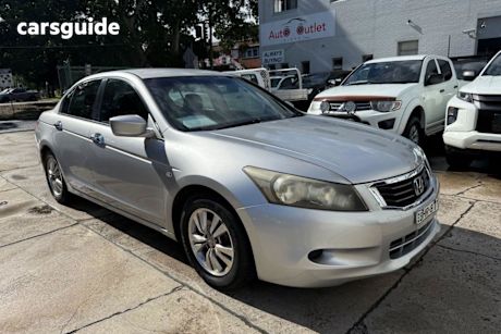 Silver 2008 Honda Accord Sedan VTI