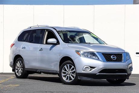Silver 2013 Nissan Pathfinder Wagon ST (4X2)